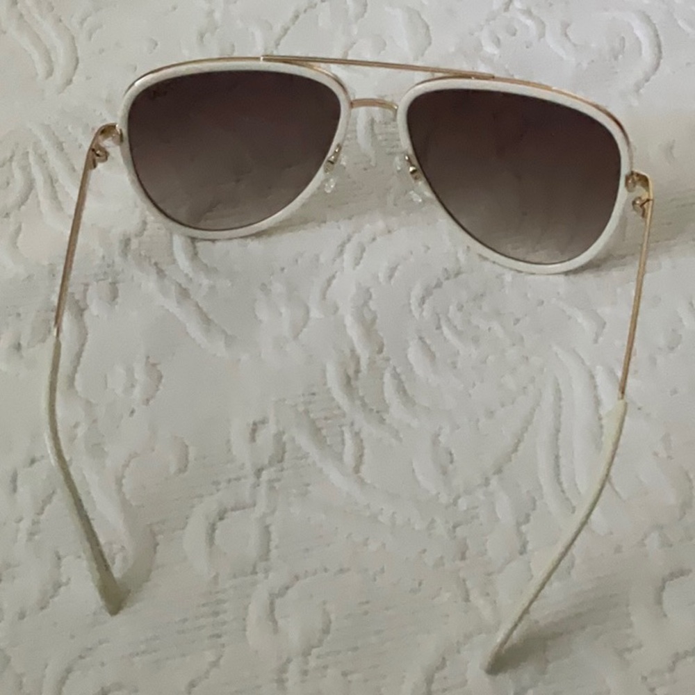 NWT Quay White “All In” Aviator Sunglasses - Picture 4 of 6